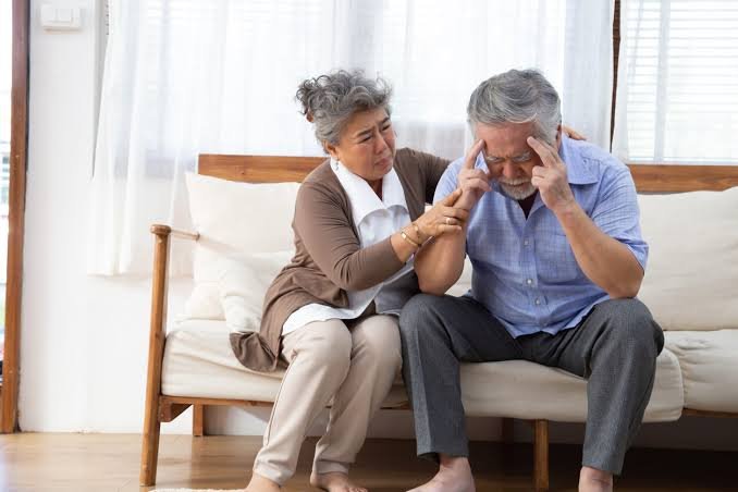 memory loss elderly warning signs